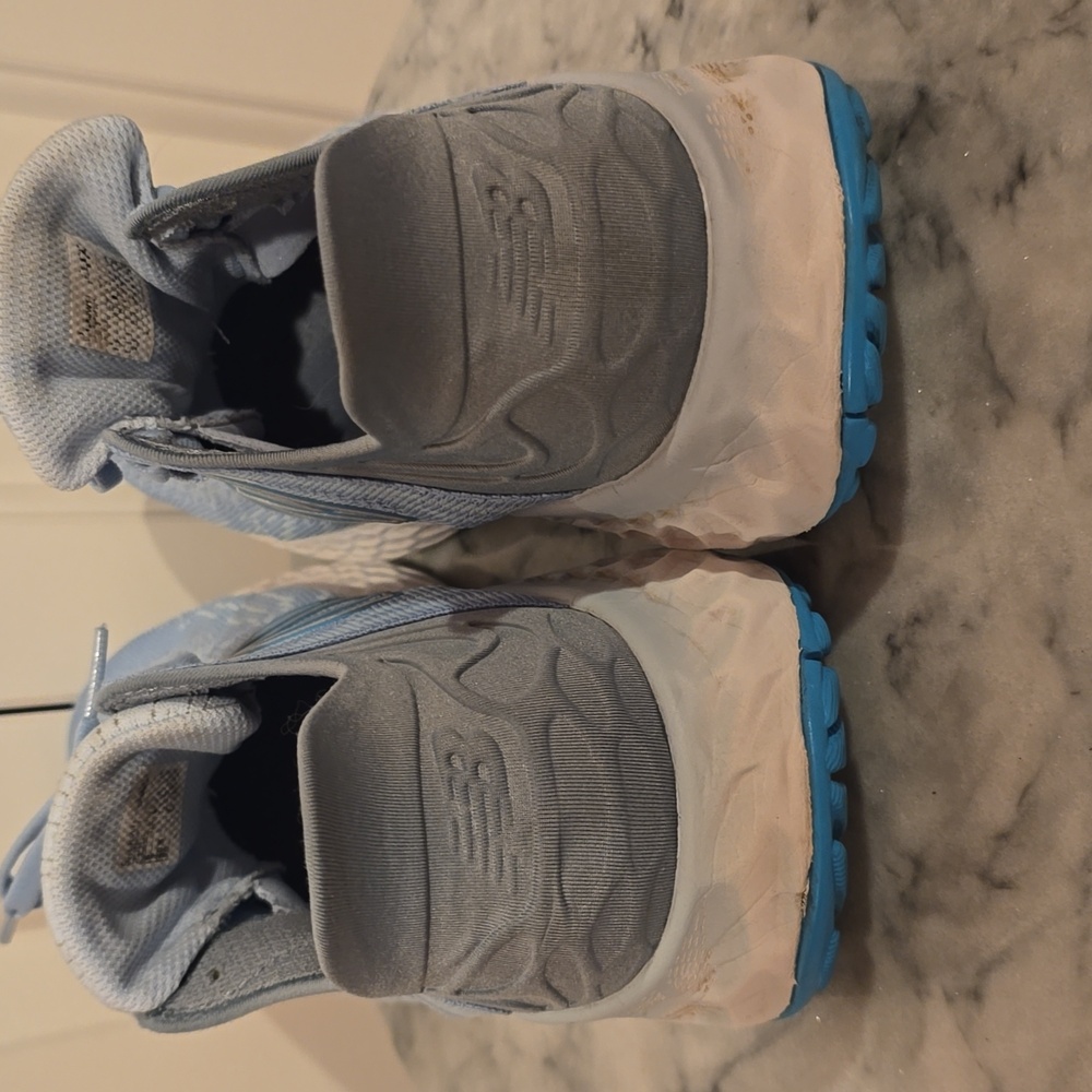 New Balance Fresh Foam 1080 V11 Women's Sneaker, Size 9 Wide - Picture 8 of 8